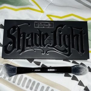 Kat von d contour palette with brush